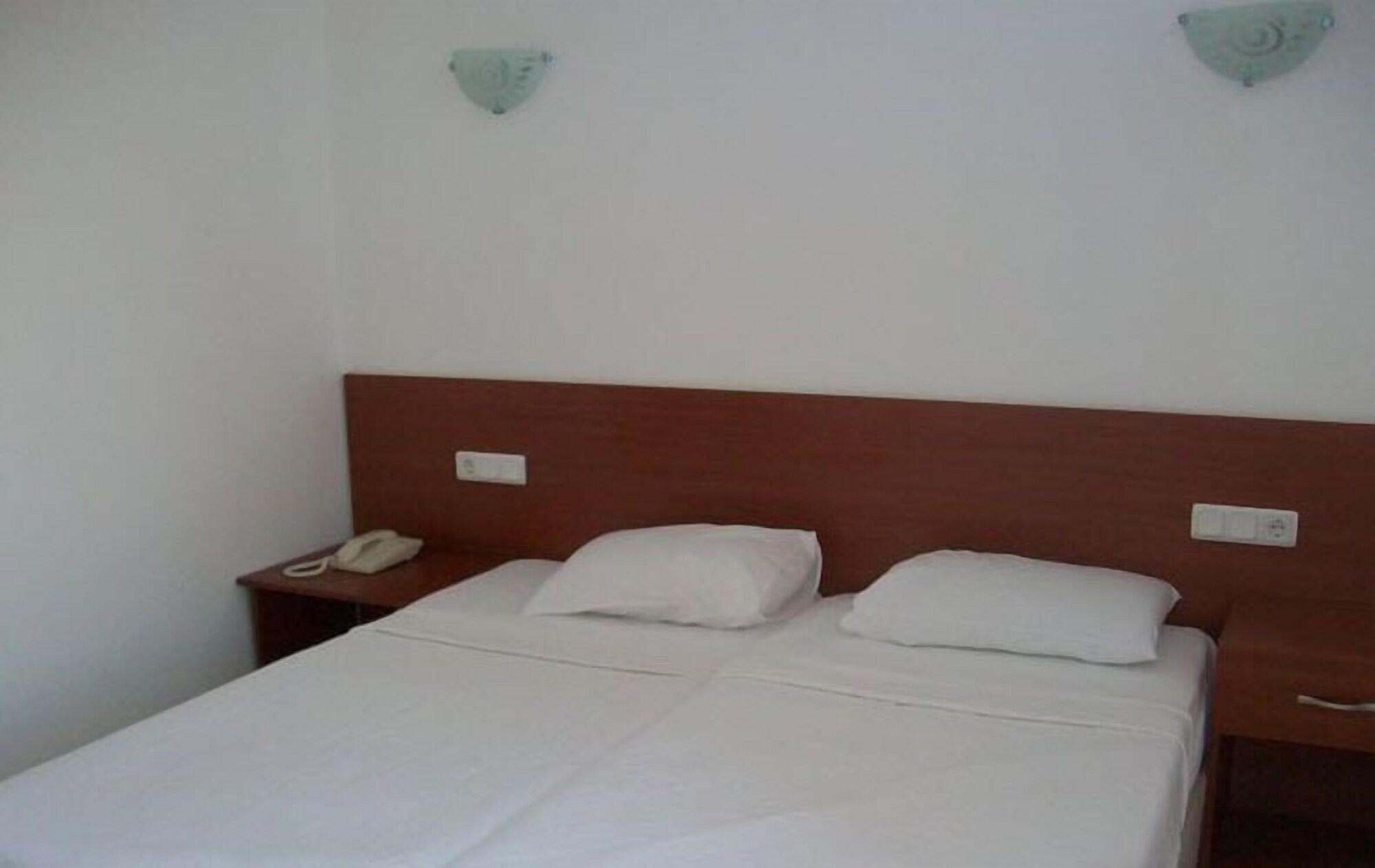 Kriss Otel Ortakent Exterior foto
